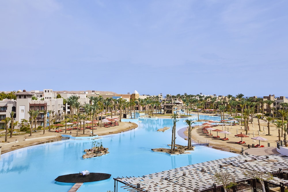 Pickalbatros The Palace Port Ghalib — Swimming pool in El Quseir, Red Sea