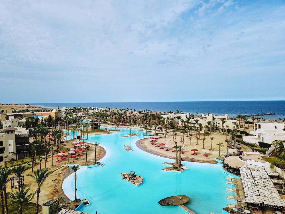 Pickalbatros The Palace Port Ghalib — Swimming pool in El Quseir, Red Sea