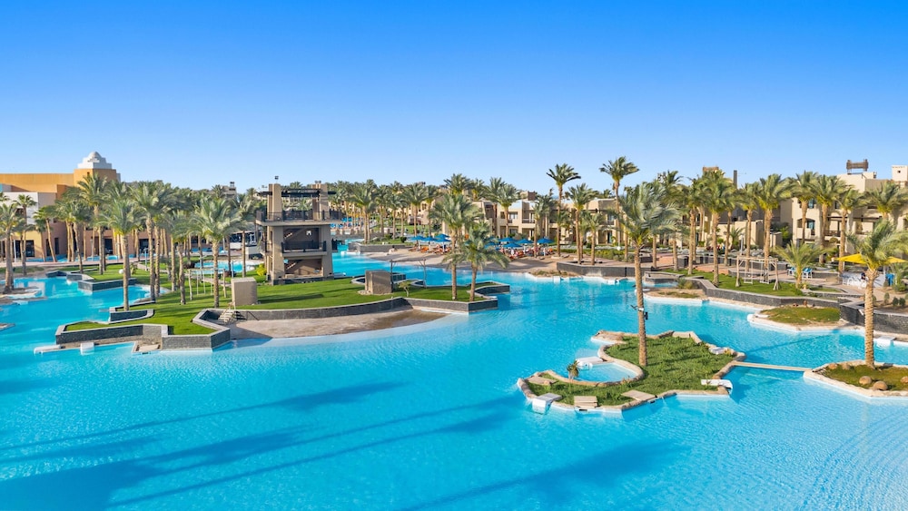 Pickalbatros The Palace Port Ghalib — Swimming pool in El Quseir, Red Sea