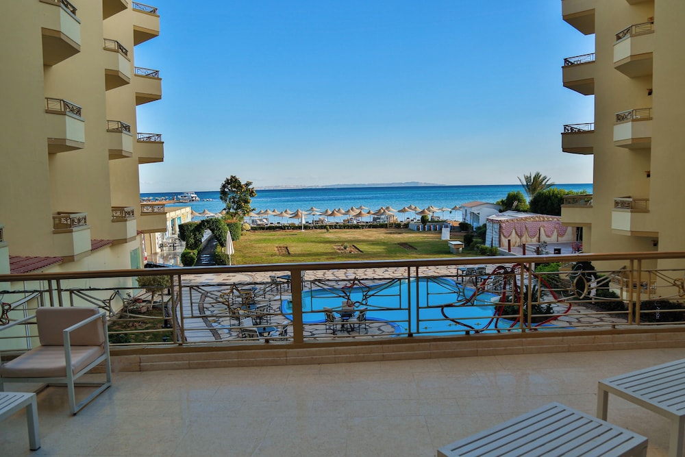 Magic Beach Hotel Hurghada — Beach in Hurghada, Red Sea