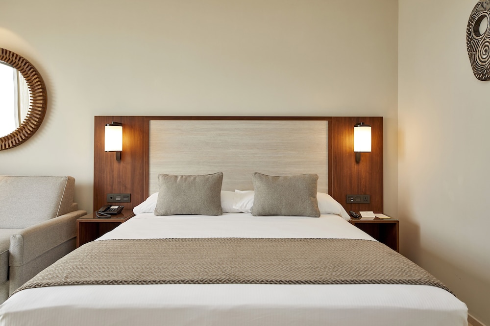 Hotel Riu Jambo - All Inclusive — Hotel rooms in Nungwi, Zanzibar North