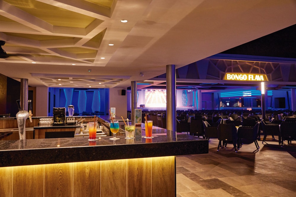 Hotel Riu Jambo - All Inclusive — Restaurant & bars in Nungwi, Zanzibar North
