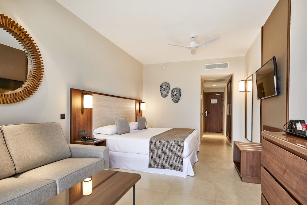 Hotel Riu Jambo - All Inclusive — Hotel rooms in Nungwi, Zanzibar North