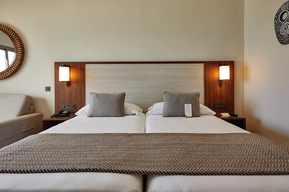 Hotel Riu Jambo - All Inclusive — Hotel rooms in Nungwi, Zanzibar North