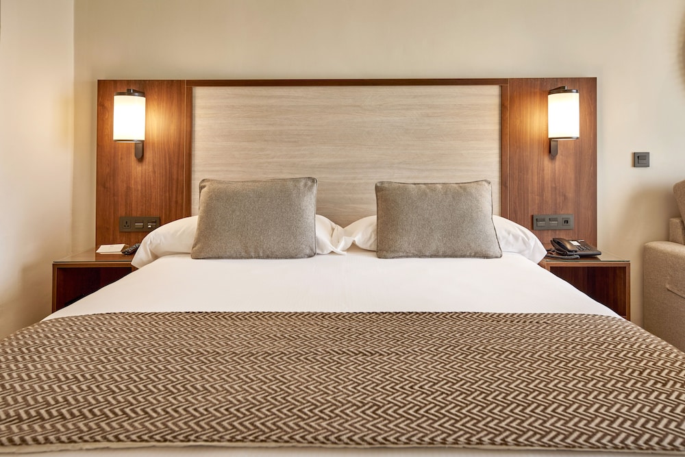 Hotel Riu Jambo - All Inclusive — Hotel rooms in Nungwi, Zanzibar North