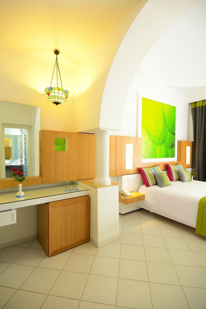 One Resort Aqua Park & Spa — Hotel rooms in Skanes inc. Monastir, Monastir