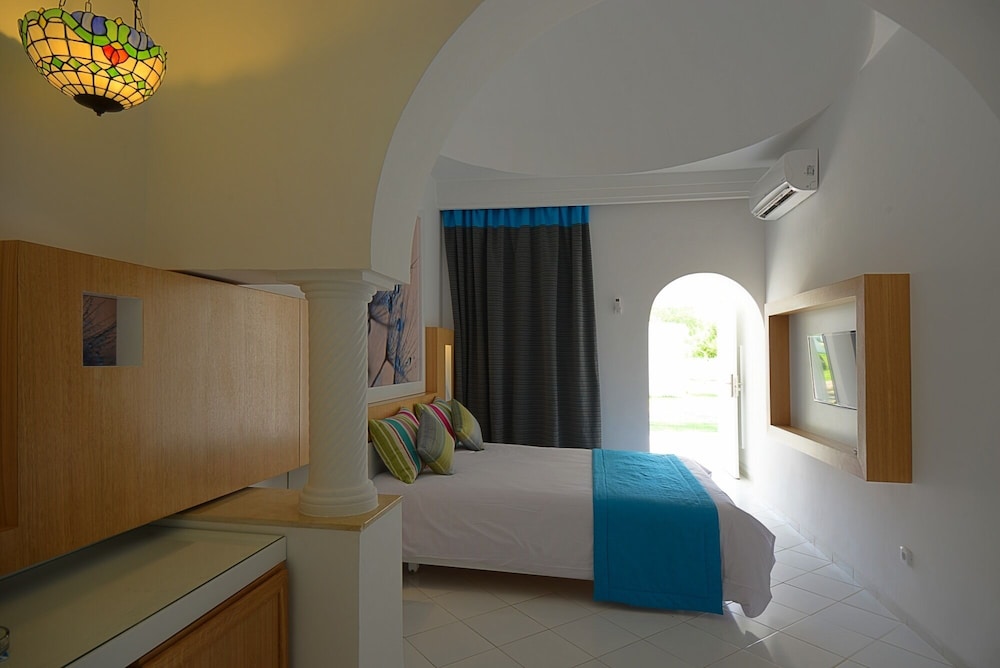One Resort Aqua Park & Spa — Hotel rooms in Skanes inc. Monastir, Monastir