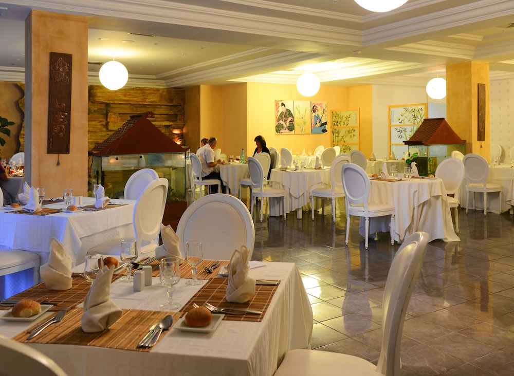 One Resort Jockey — Restaurant & bars in Skanes inc. Monastir, Monastir