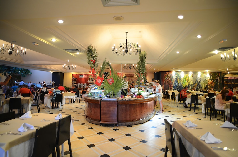 One Resort Jockey — Restaurant & bars in Skanes inc. Monastir, Monastir