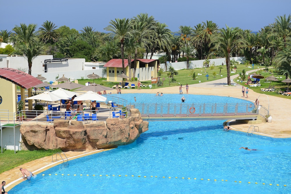One Resort Jockey — Swimming pool in Skanes inc. Monastir, Monastir