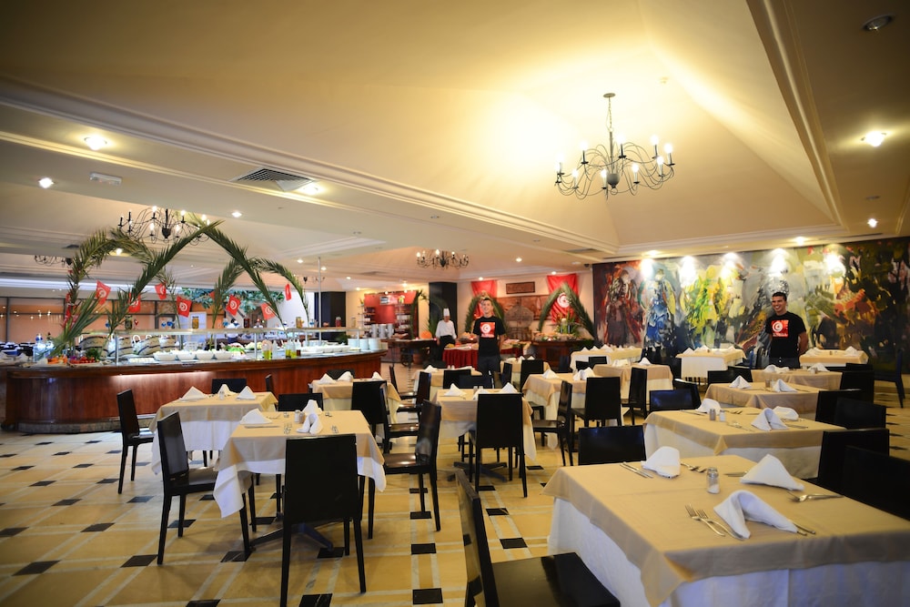 One Resort Jockey — Restaurant & bars in Skanes inc. Monastir, Monastir