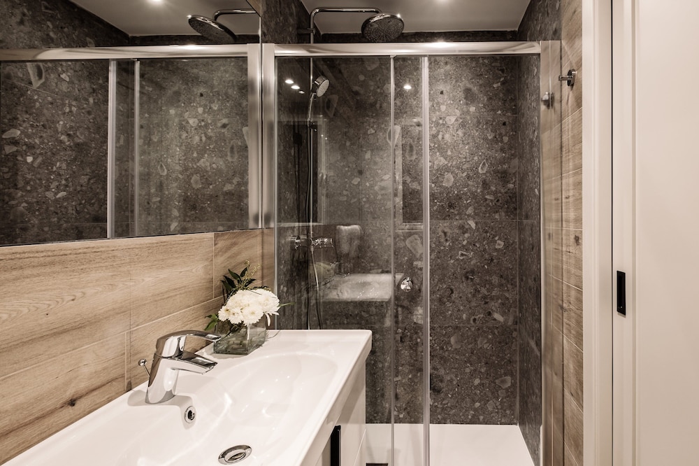 Amery House — Hotel rooms in Sliema, Malta Island