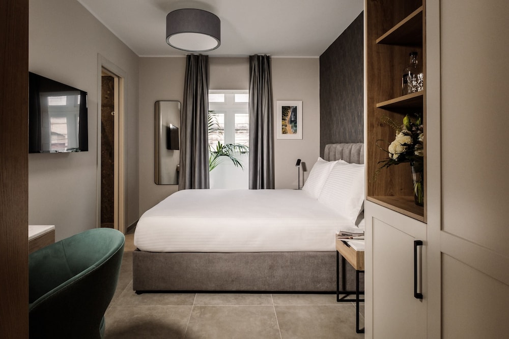 Amery House — Hotel rooms in Sliema, Malta Island