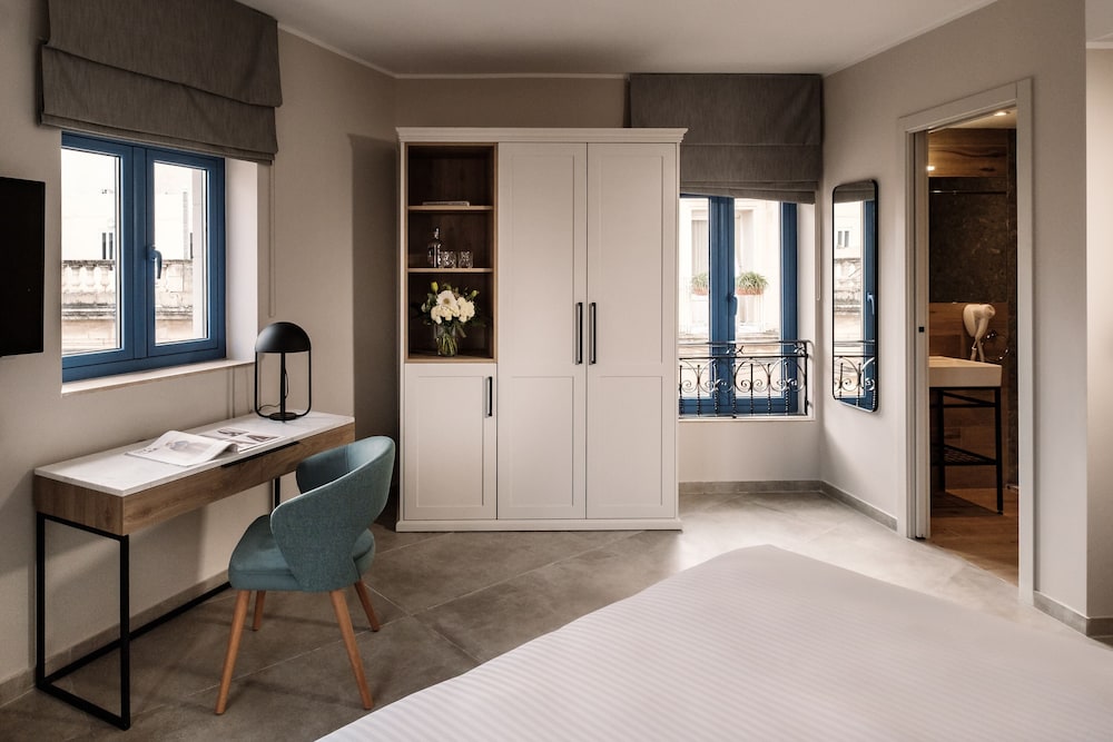 Amery House — Hotel rooms in Sliema, Malta Island