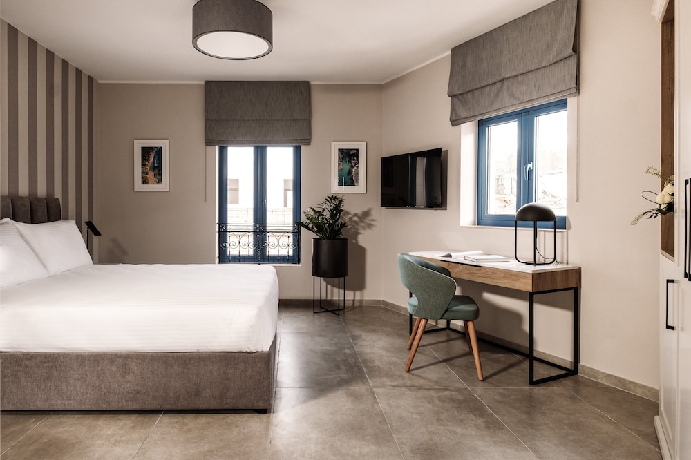 Amery House — Hotel rooms in Sliema, Malta Island