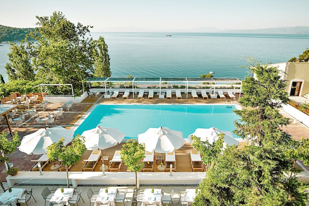 Atrium Hotel