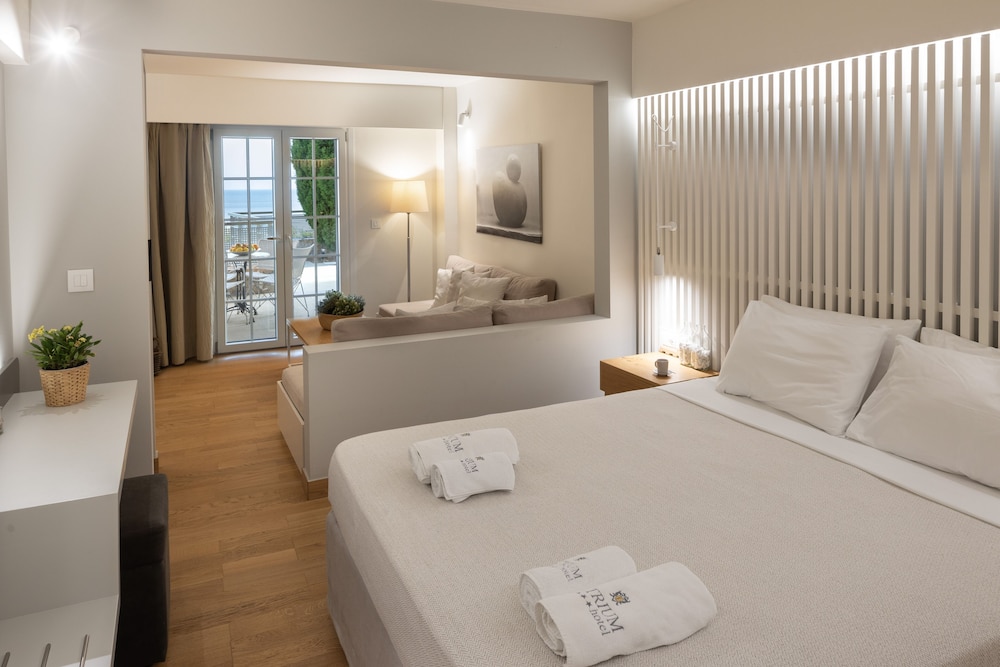 Atrium Hotel — Hotel rooms in Skiathos, Thessaly