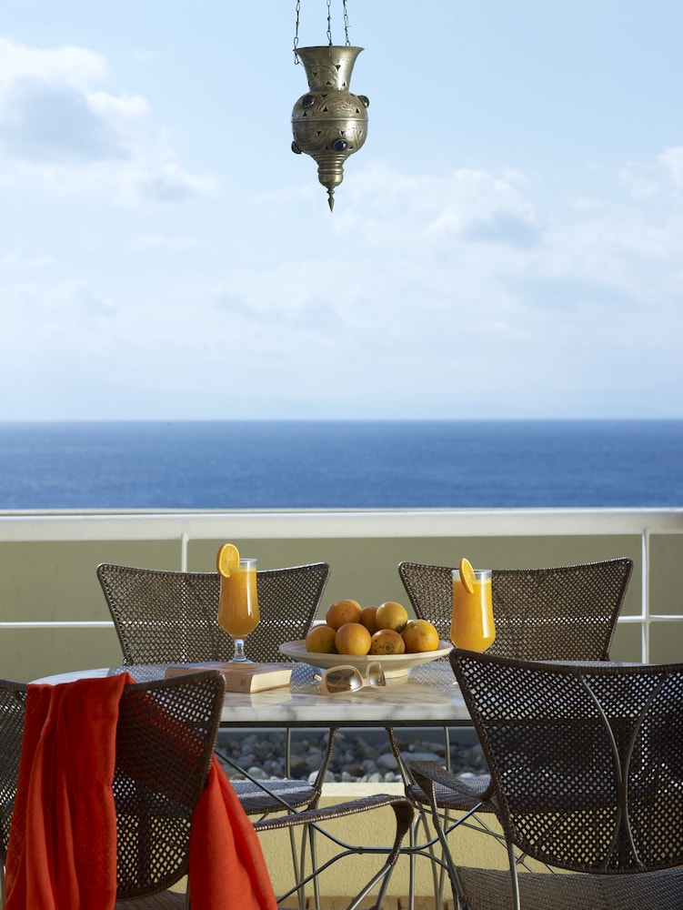 Atrium Hotel — Restaurant & bars in Skiathos, Thessaly