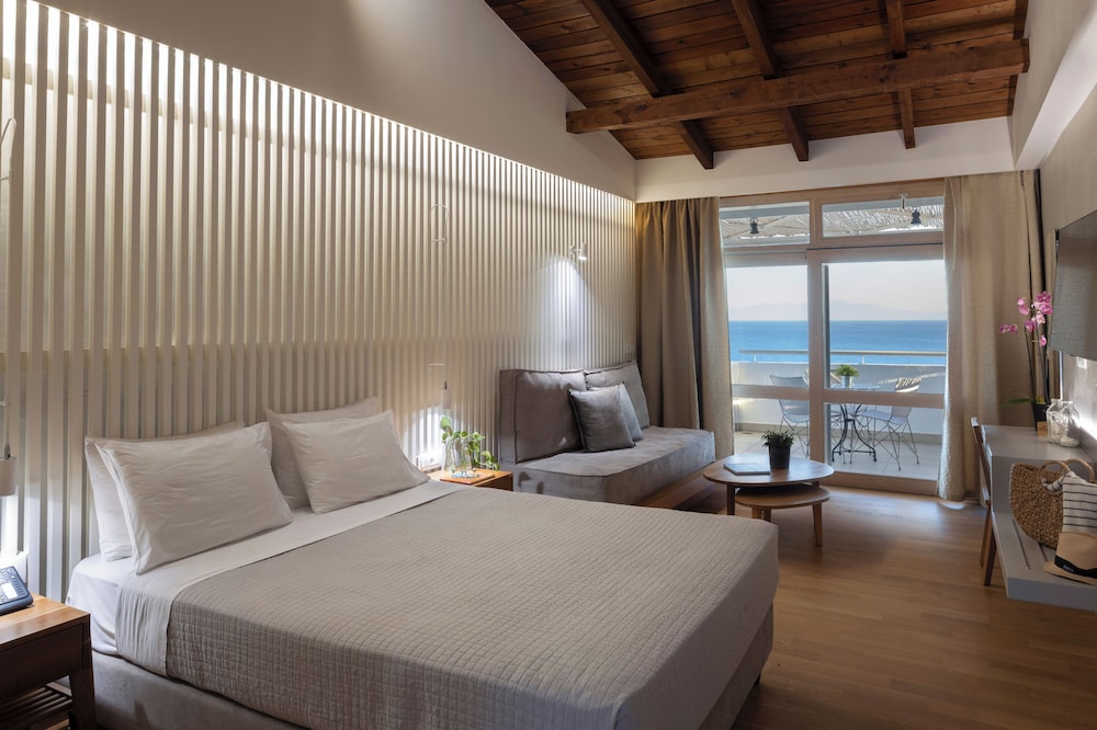 Atrium Hotel — Hotel rooms in Skiathos, Thessaly