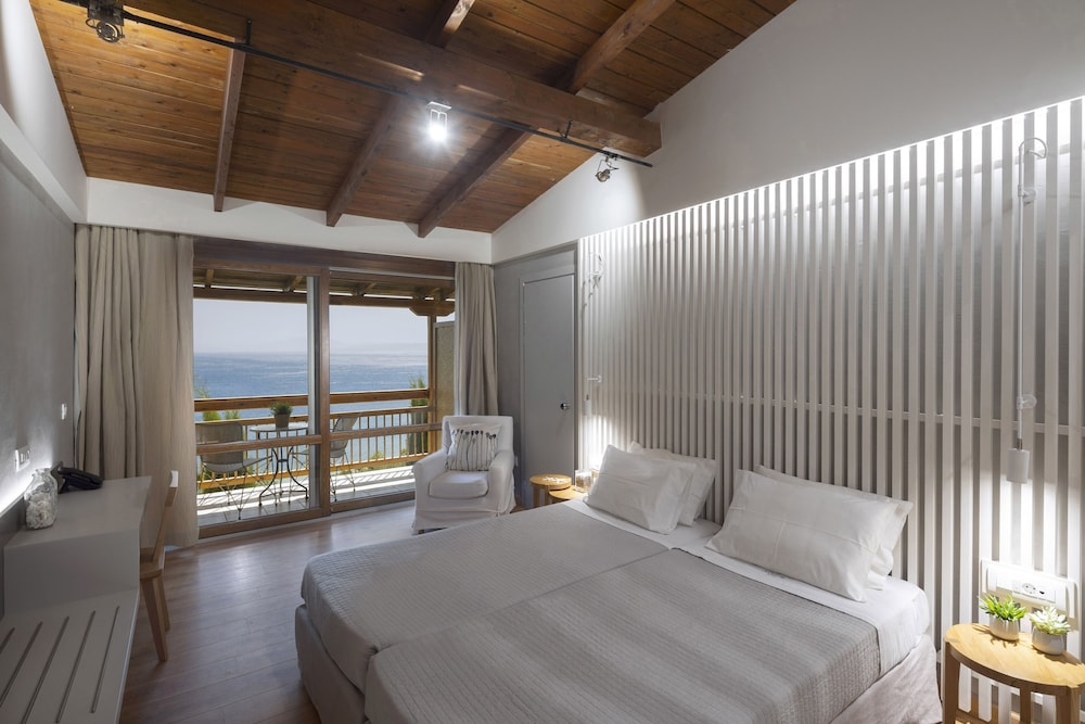 Atrium Hotel — Hotel rooms in Skiathos, Thessaly