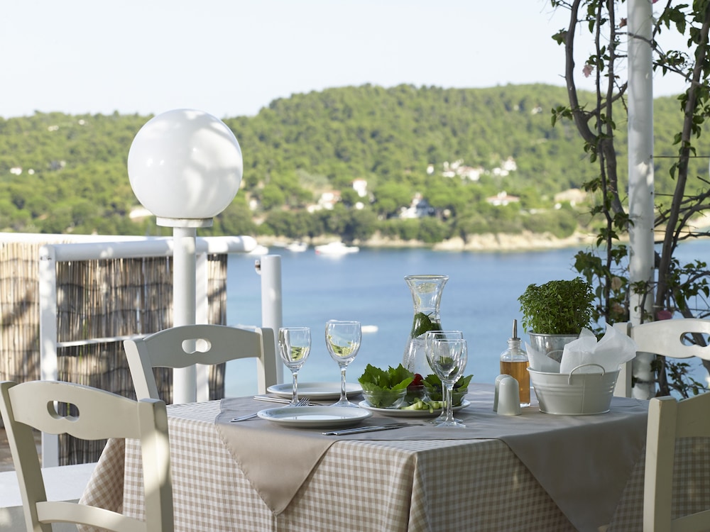Atrium Hotel — Restaurant & bars in Skiathos, Thessaly
