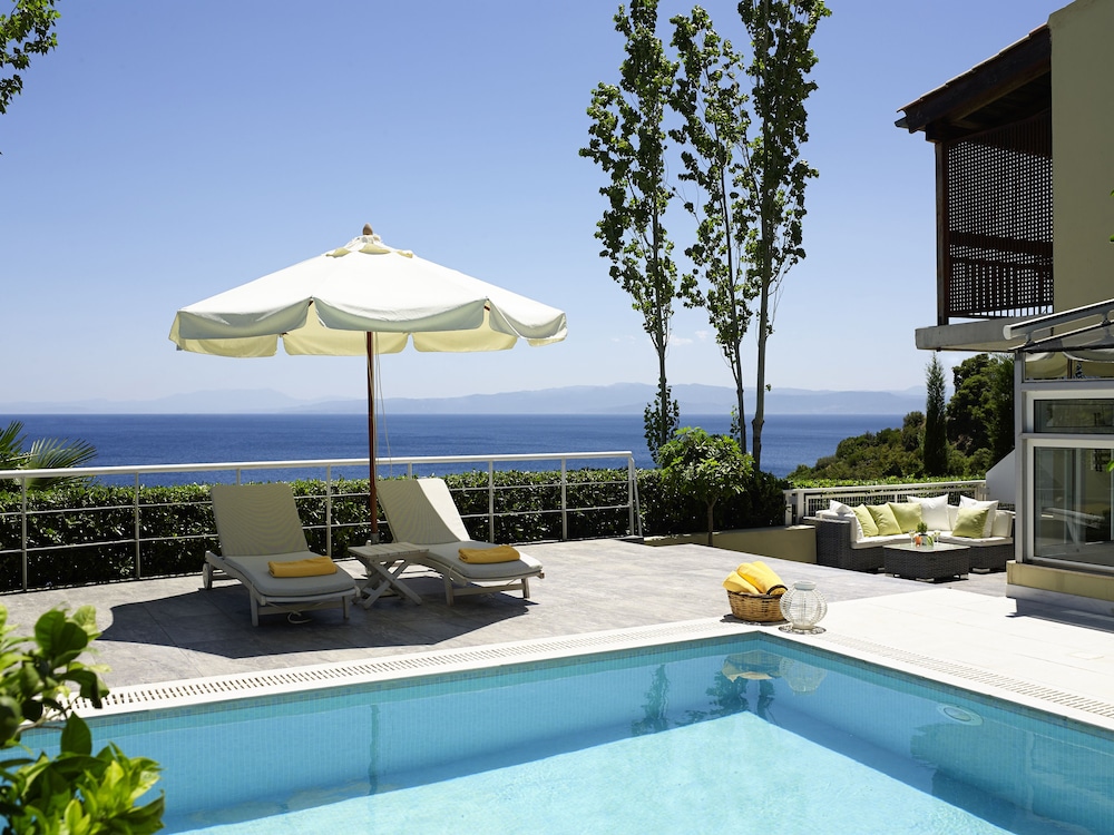 Atrium Hotel — Swimming pool in Skiathos, Thessaly