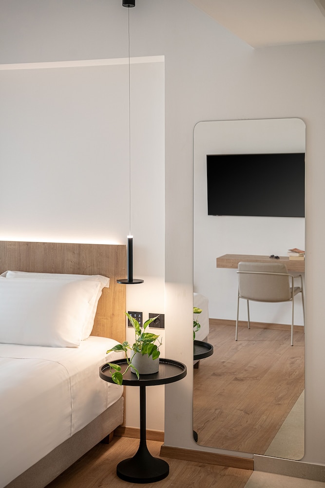 Iperion Beach — Hotel rooms in Rethymnon