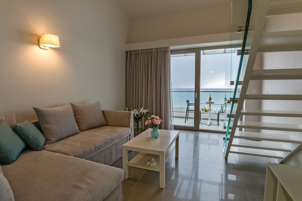 Iperion Beach — Hotel rooms in Rethymnon