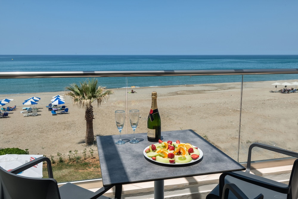 Iperion Beach — Beach in Rethymnon