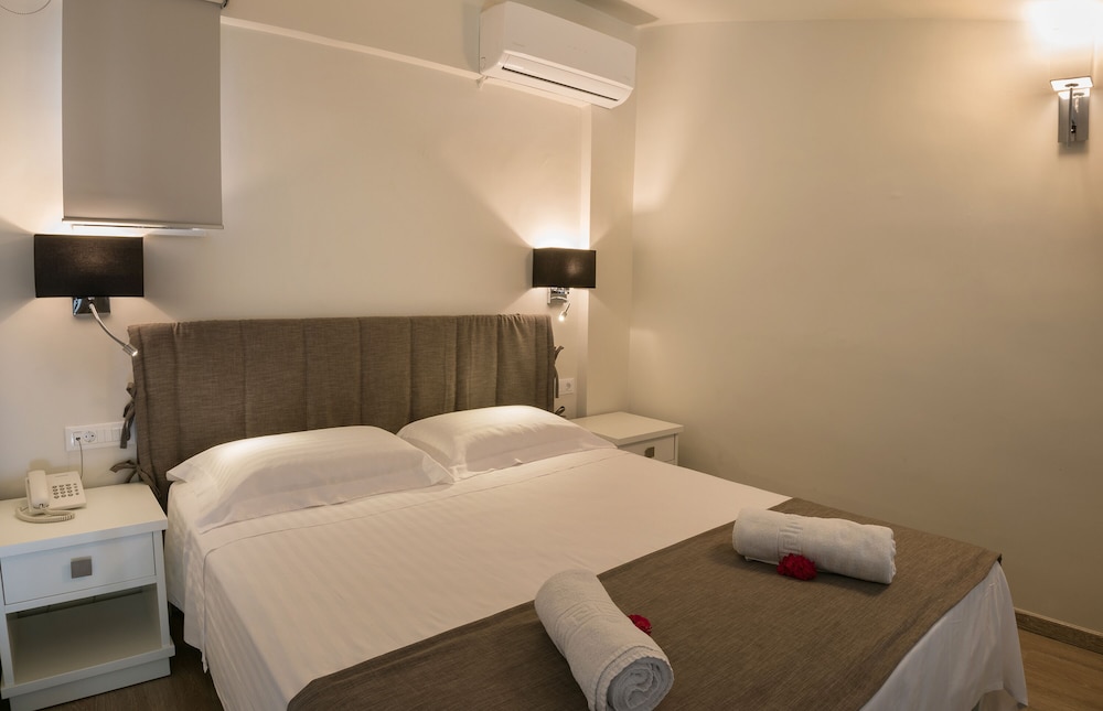 Iperion Beach — Hotel rooms in Rethymnon