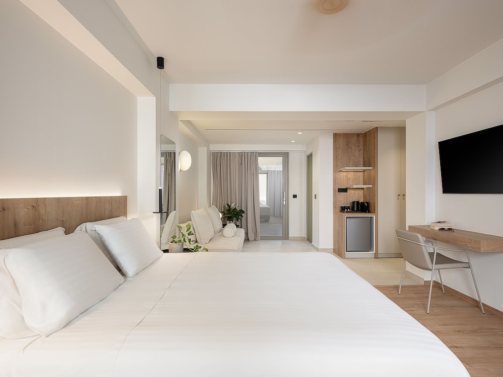 Iperion Beach — Hotel rooms in Rethymnon