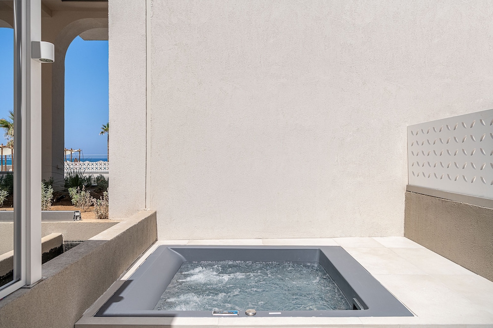 Iperion Beach — Spa in Rethymnon