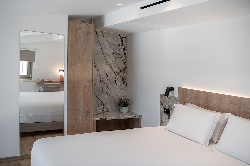 Iperion Beach — Hotel rooms in Rethymnon