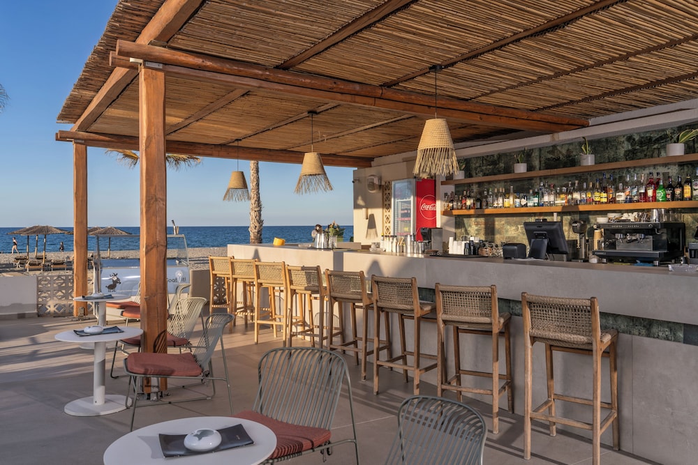 Iperion Beach — Restaurant & bars in Rethymnon