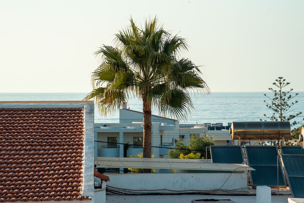 Thalassi Hotel — Outdoor in Rethymnon
