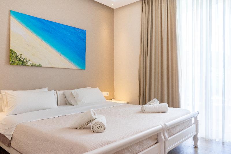 Thalassi Hotel — Rethymnon