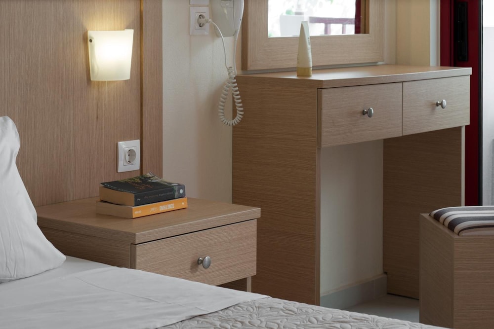 Thalassi Hotel — Rooms in Rethymnon