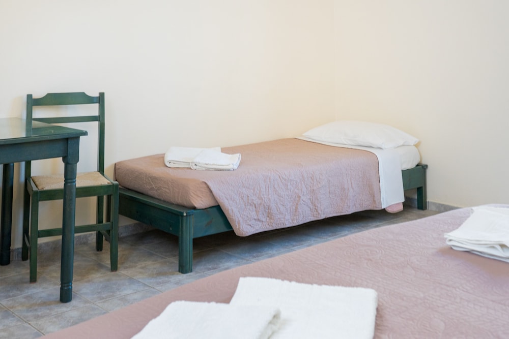 Thalassi Hotel — Rooms in Rethymnon