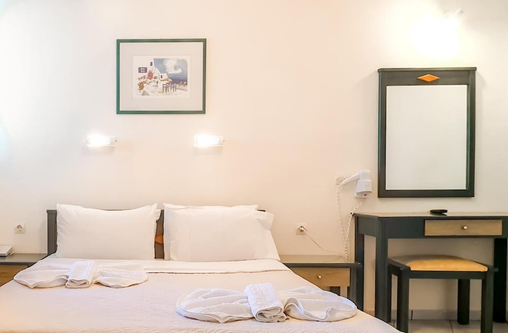 Thalassi Hotel — Rooms in Rethymnon