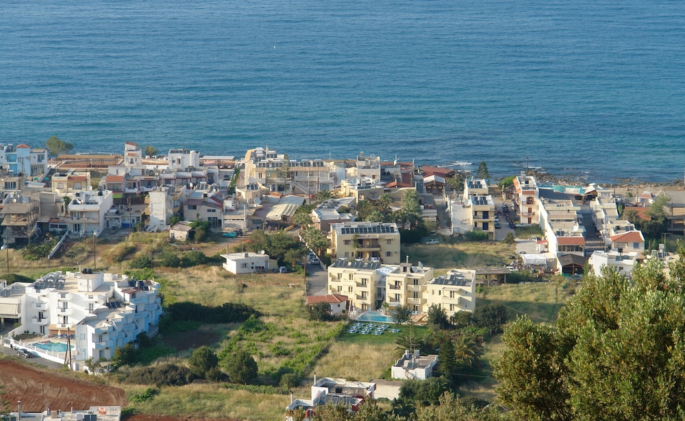 Sunshine Studios & Apartments — Attractions in the area in Stalida