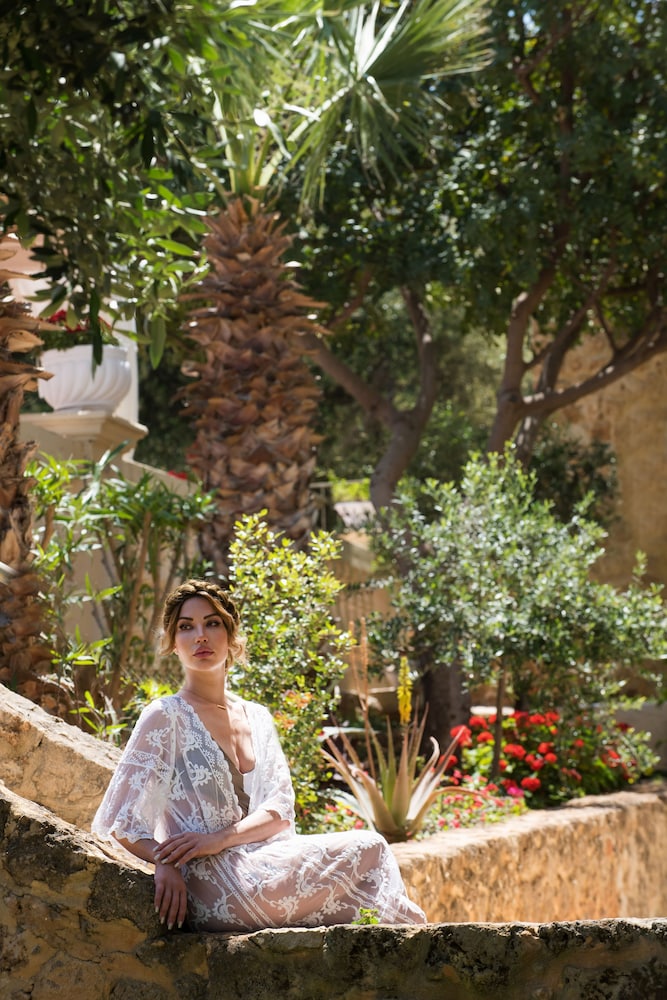 Notos Heights Hotel & Suites — Hotel building in Malia