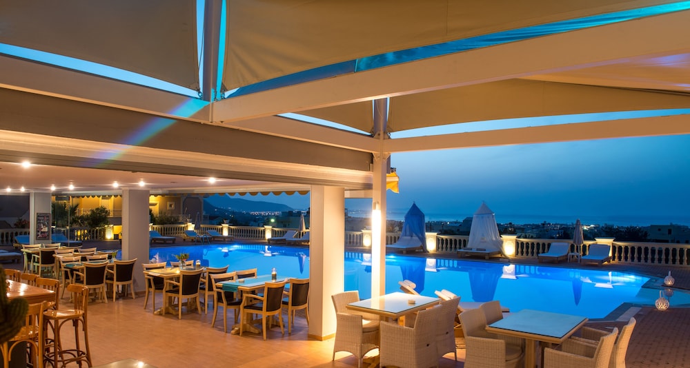Notos Heights Hotel & Suites — Restaurant & bars in Malia