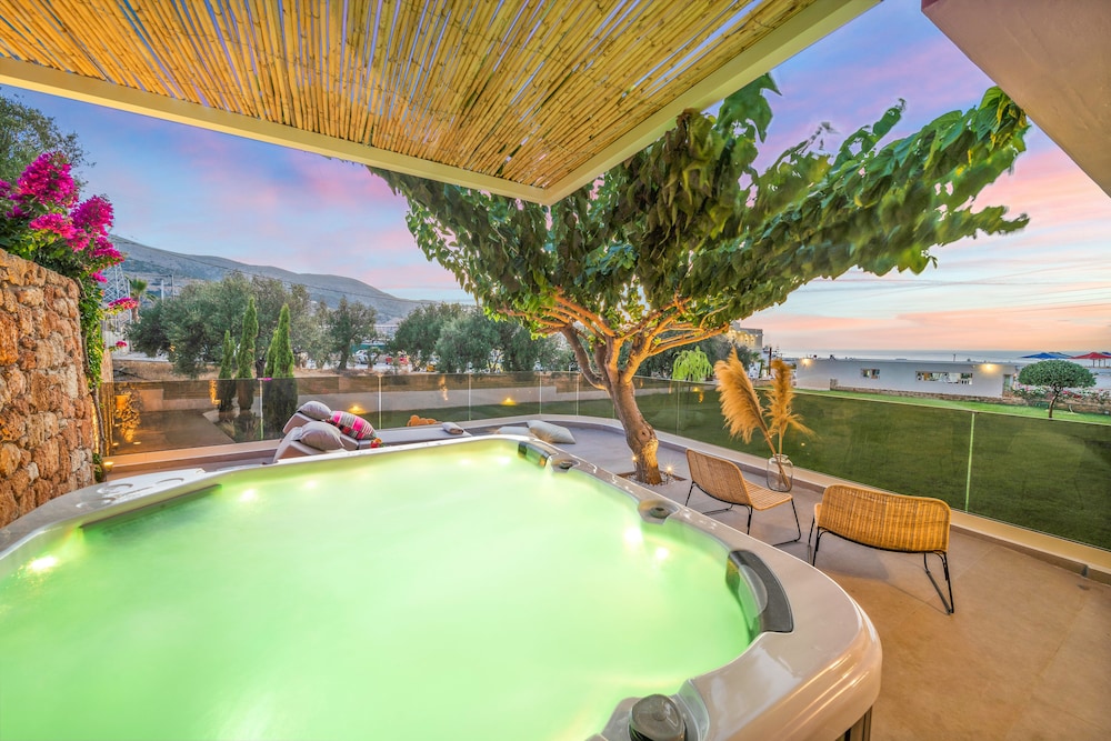 Notos Heights Hotel & Suites - zdjęcie 2