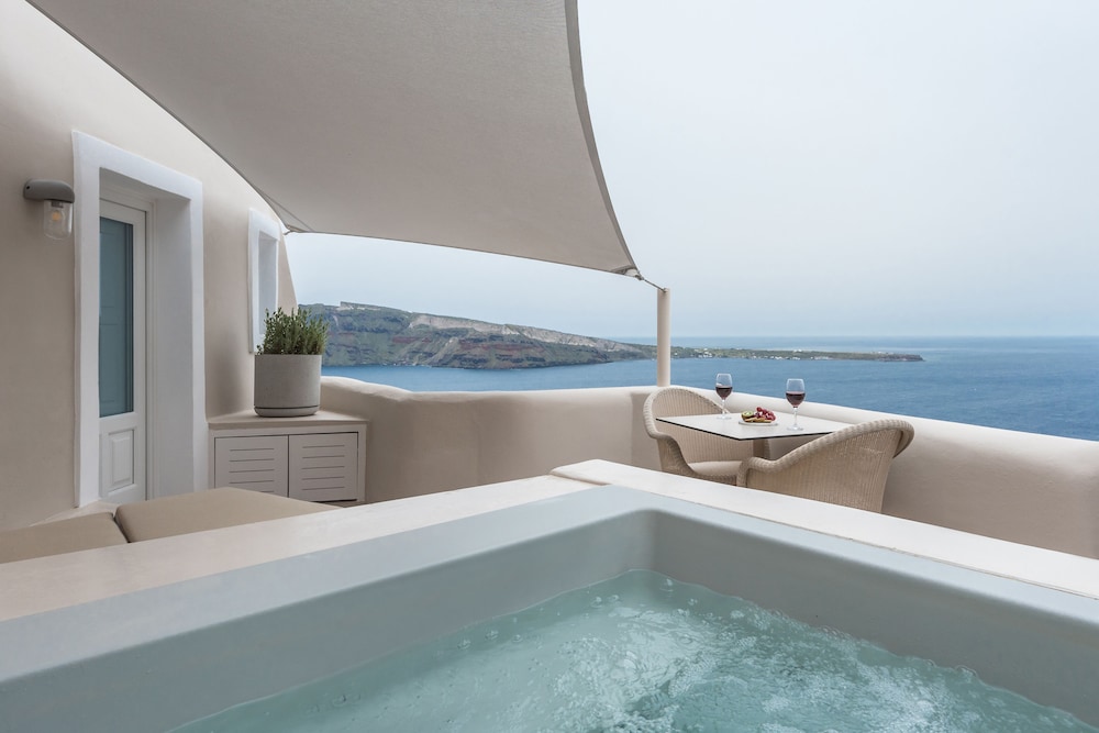 Art Maisons Oia Castle — Spa in Oia, South Aegean