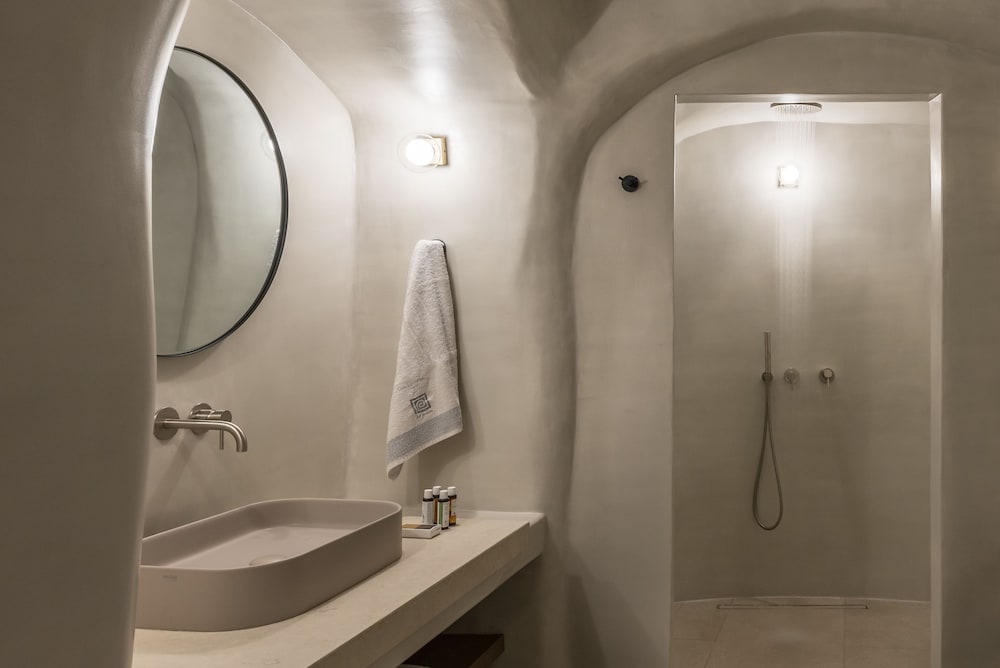 Art Maisons Oia Castle — Hotel rooms in Oia, South Aegean
