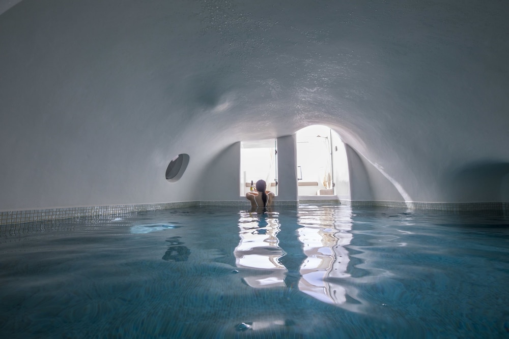 Art Maisons Oia Castle — Swimming pool in Oia, South Aegean