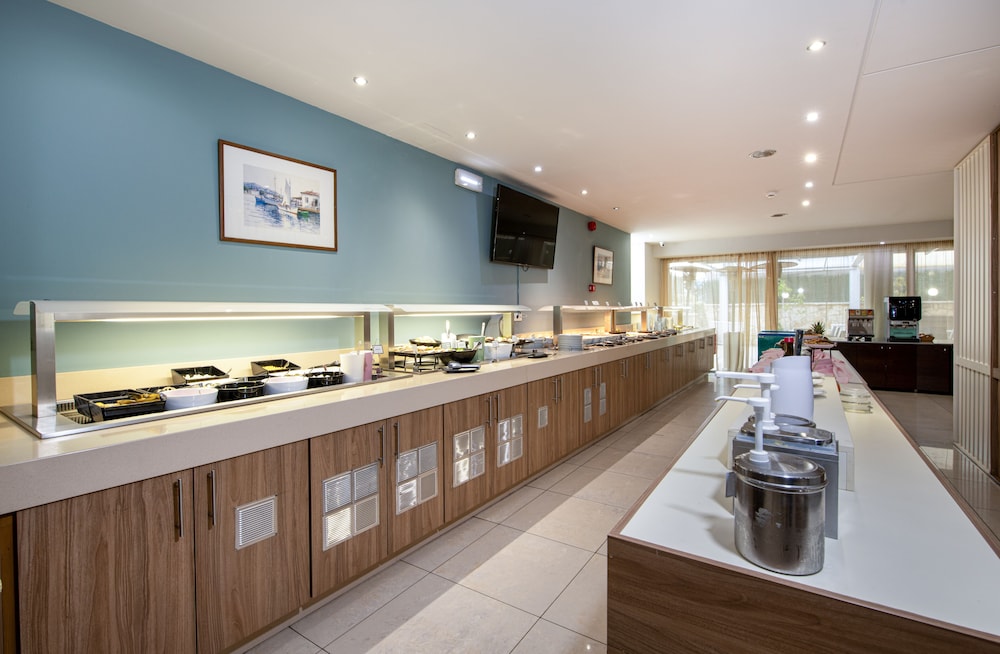 Atrion Hotel — Restaurant & bars in Chania