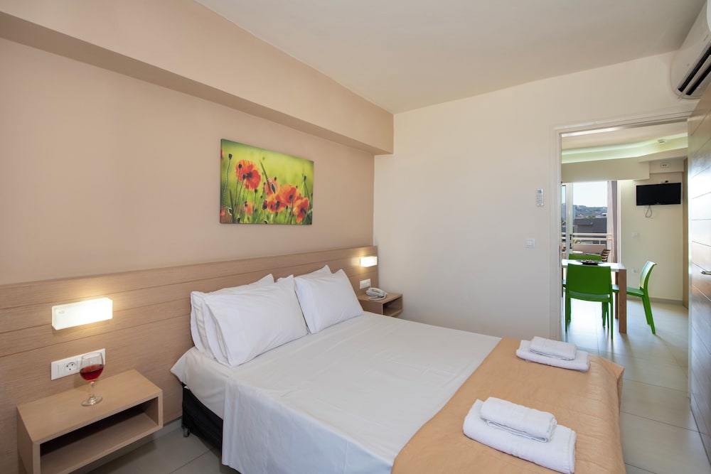 Atrion Hotel — Hotel rooms in Chania