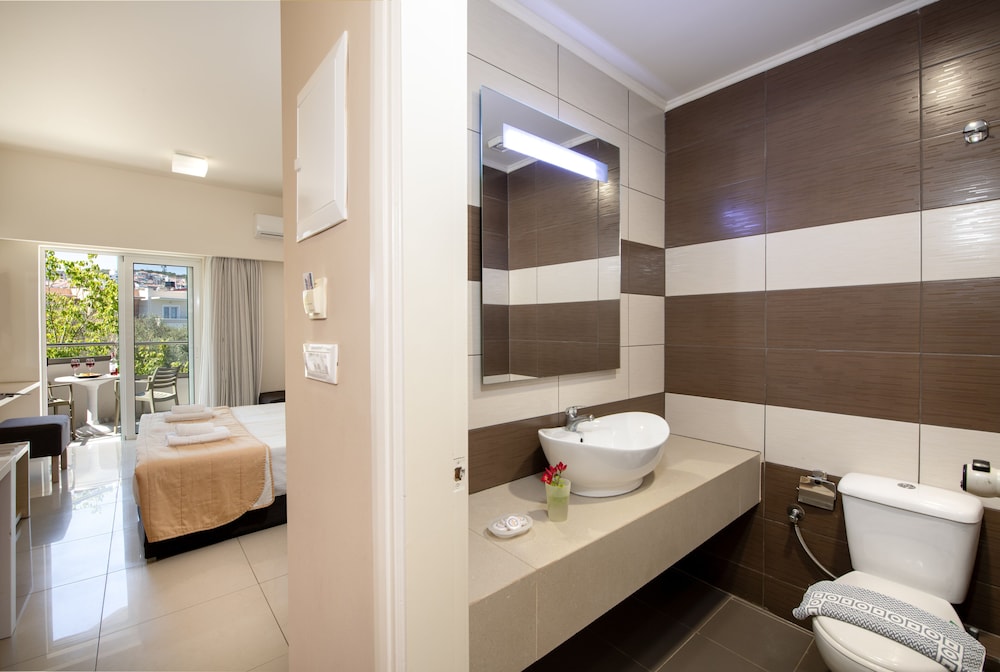 Atrion Hotel — Hotel rooms in Chania