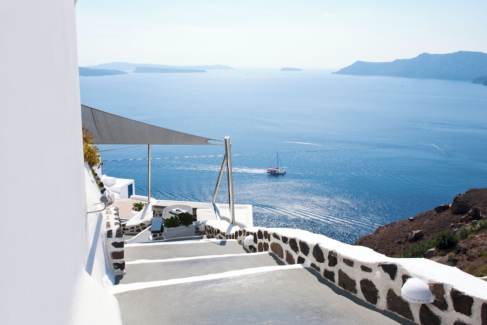 Alexander's Suites — Attractions in the area in Oia, South Aegean